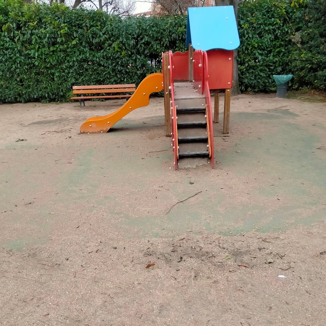 Aire de jeux pour enfants 2